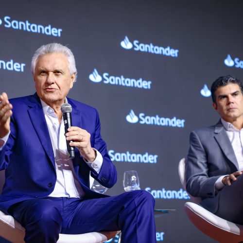 Caiado apresenta transformação de Goiás durante conferência do Banco Santander
