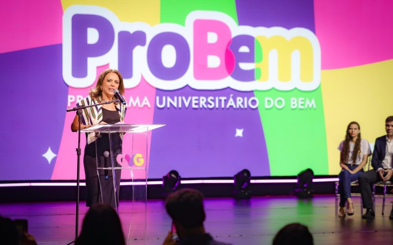 Goiás alcança maior taxa de jovens de baixa renda no ensino superior brasileiro em 2024