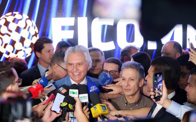 Caiado ressalta avanço da industrialização goiana durante abertura da Ficomex 2025