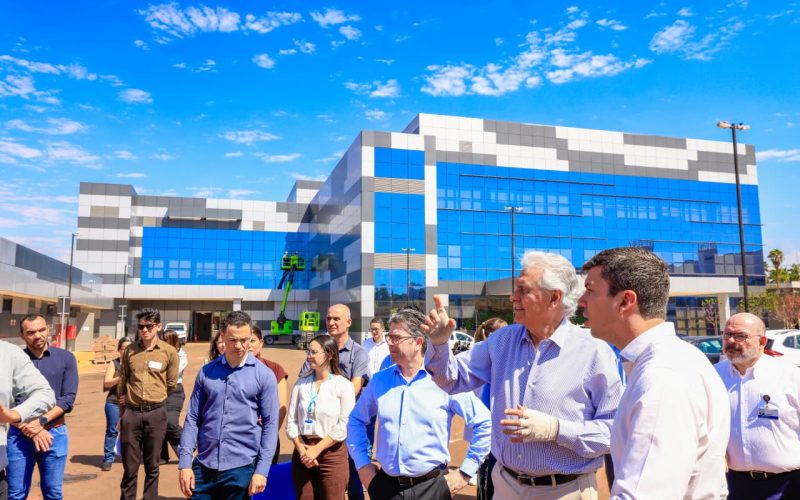 Caiado vistoria obras na capital e confirma a inauguração do Cora em 25 de setembro