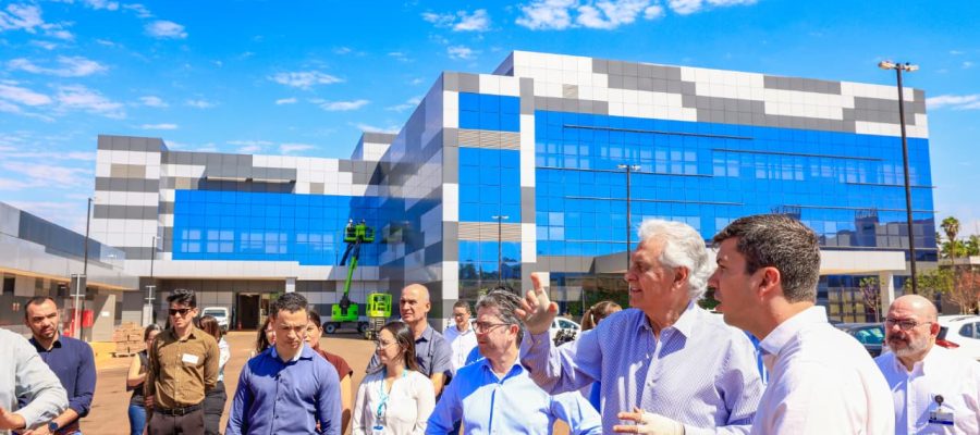 Caiado vistoria obras na capital e confirma a inauguração do Cora em 25 de setembro