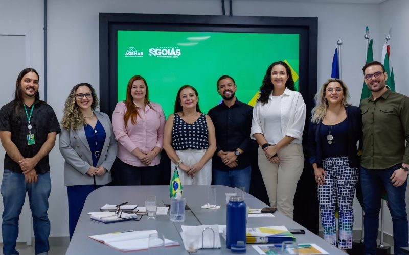 Governo de Goiás apresenta programas habitacionais a comitiva do Mato Grosso