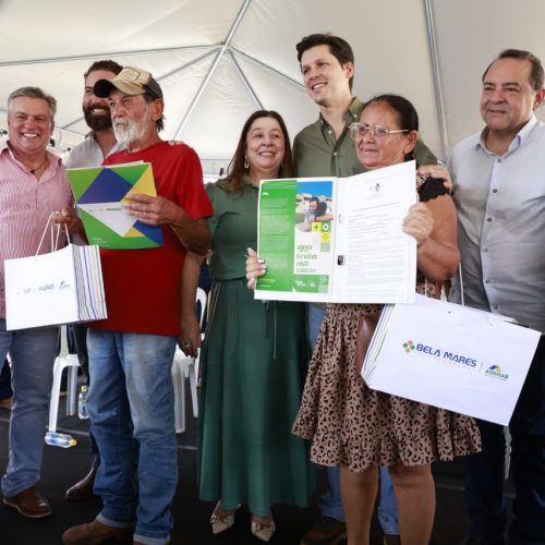 Daniel Vilela entrega 30 casas a custo zero em Itarumã