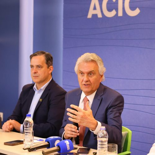 Caiado destaca avanços de Goiás durante palestra para empresários, em Santa Catarina