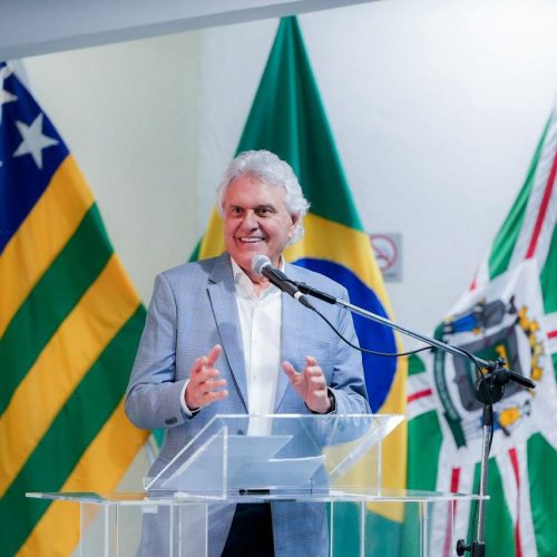 Caiado lança projeto inédito no Brasil de identificação neonatal