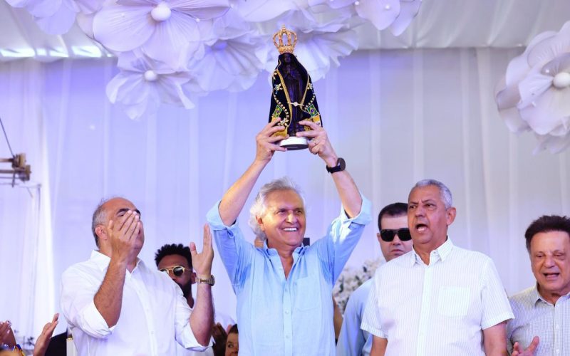 Caiado reforça compromisso com a cultura e anuncia Catalão como capital da Congada