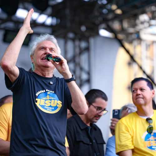 Em Anápolis, Caiado e Gracinha prestigiam Marcha Para Jesus 2025