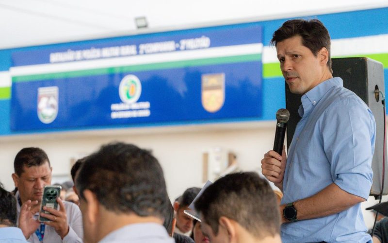 Daniel Vilela entrega Batalhão Rural da PM em Valparaíso