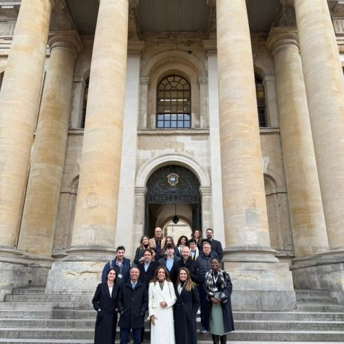 Gracinha Caiado e jovens goianos são recebidos na Universidade de Oxford, na Inglaterra