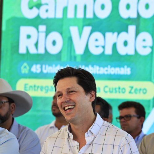 Daniel Vilela entrega 81 moradias a custo zero em Carmo do Rio Verde e Joviânia