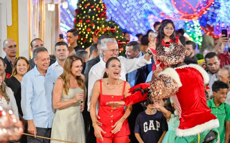 Luzes, espetáculo e emoção marcam abertura do Natal do Bem 2025