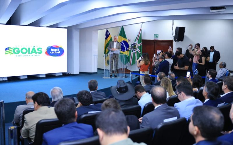 “Que continue o crescimento exponencial”, diz Caiado sobre os 50 anos da TV Brasil Central