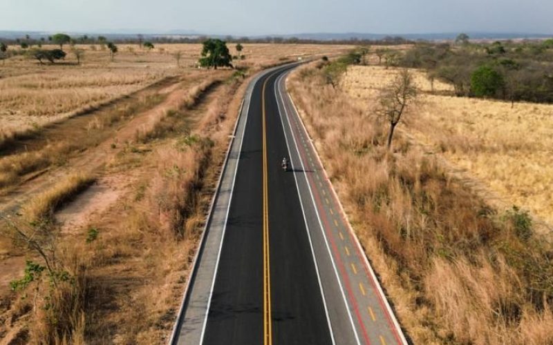 Governo de Goiás conclui pavimentação da GO-108 com ciclovia que leva ao Parque Estadual de Terra Ronca 