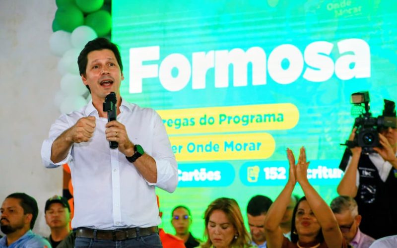 Daniel Vilela amplia atendimento habitacional em Formosa com entrega de 767 novos benefícios