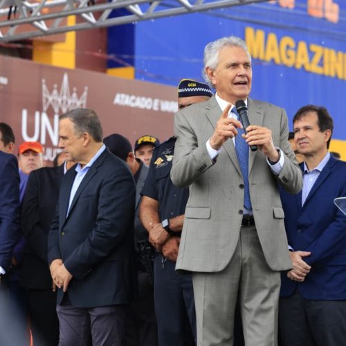 Caiado entrega helicóptero e reforça segurança durante Operação Natal Seguro 2025