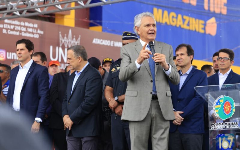 Caiado entrega helicóptero e reforça segurança durante Operação Natal Seguro 2025