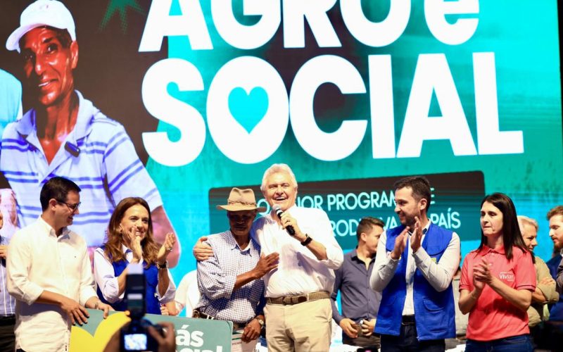 Caiado e Gracinha destacam avanços da agricultura familiar na edição Agro é Social em Anápolis