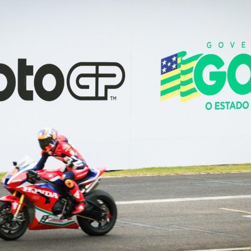 Governo de Goiás abre mais 200 vagas para curso gratuito de inglês visando qualificação do turismo para o MotoGP