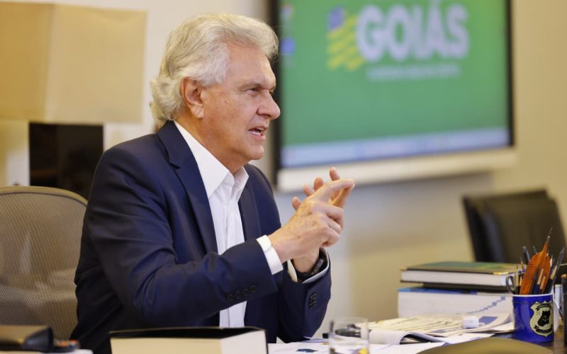 Caiado destaca avanço histórico na alfabetização em Goiás durante encontro voltado para leitura na América Latina