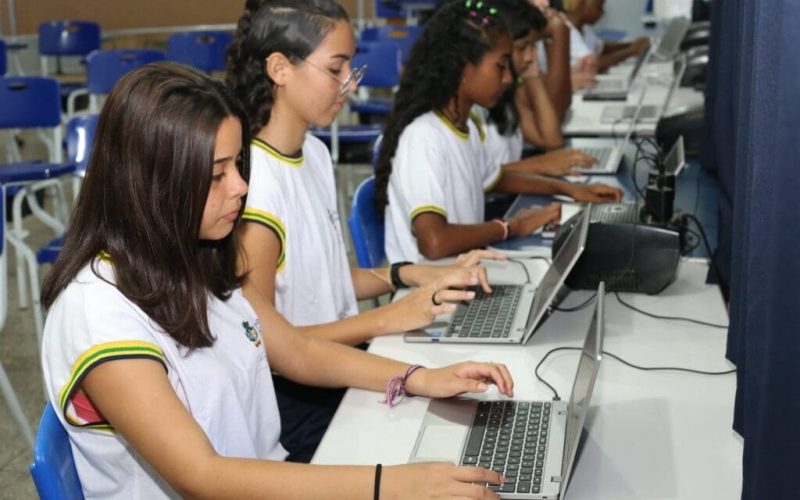 Governo de Goiás conecta 100% das escolas públicas estaduais