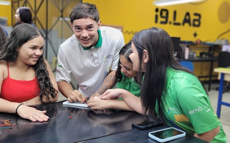 Escolas do Futuro de Goiás abrem mais de 6 mil vagas para cursos gratuitos