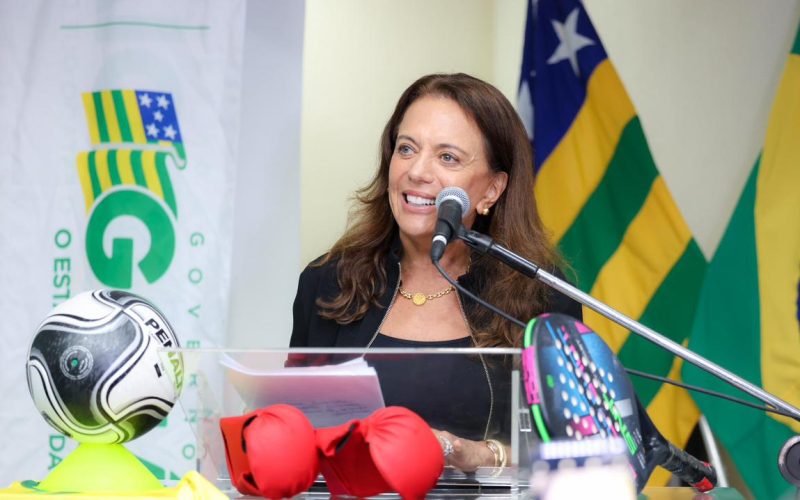 Gracinha Caiado entrega R$ 1,5 milhão em material esportivo para municípios goianos