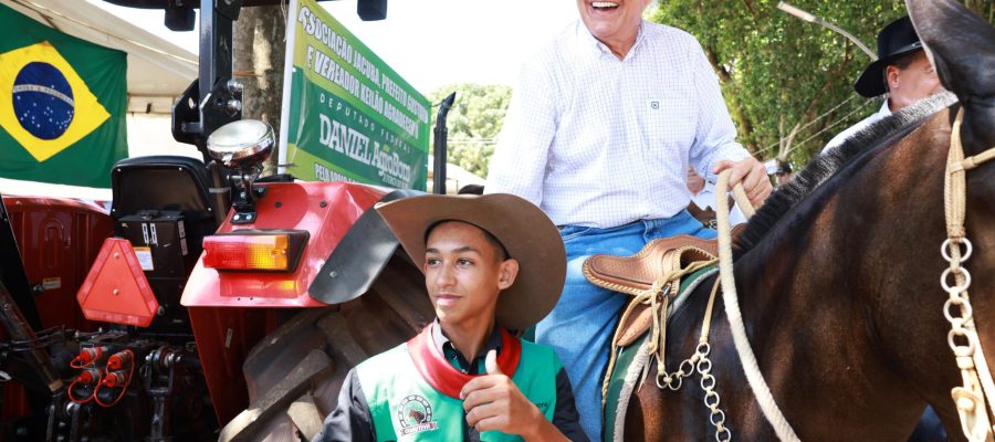 Caiado ressalta avanços na segurança pública em Encontro de Muladeiros de Iporá
