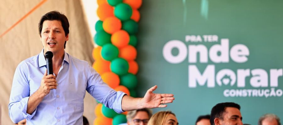 Daniel Vilela entrega 100 casas a custo zero em Cristianópolis