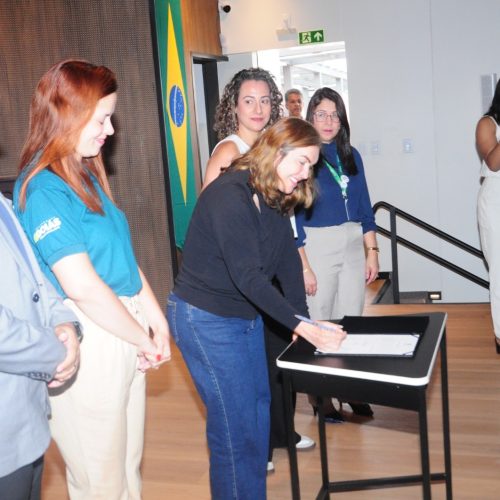 Governo de Goiás lança campanha ‘Bullying Não Compensa’ nas escolas 