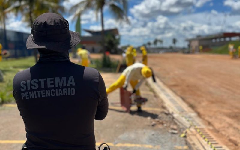 Reeducandos do sistema penitenciário fazem manutenção no Autódromo Internacional de Goiânia