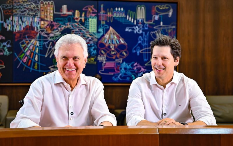 Caiado e Daniel Vilela anunciam fim da cobrança do Fundeinfra