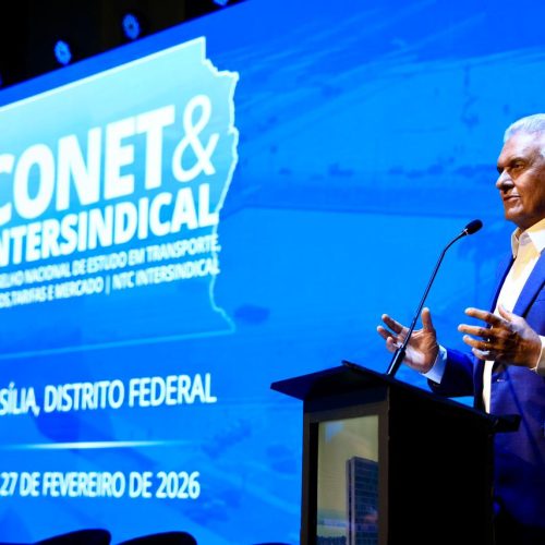 Caiado destaca avanços em infraestrutura e segurança em encontro nacional do setor de transporte de cargas