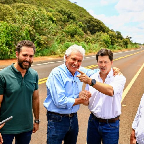 Caiado e Daniel Vilela inauguram reestruturação da GO-050, em Chapadão do Céu