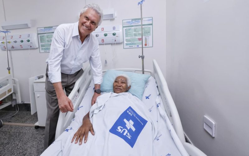 Caiado e Daniel Vilela inauguram nova expansão do Hospital Estadual de Trindade