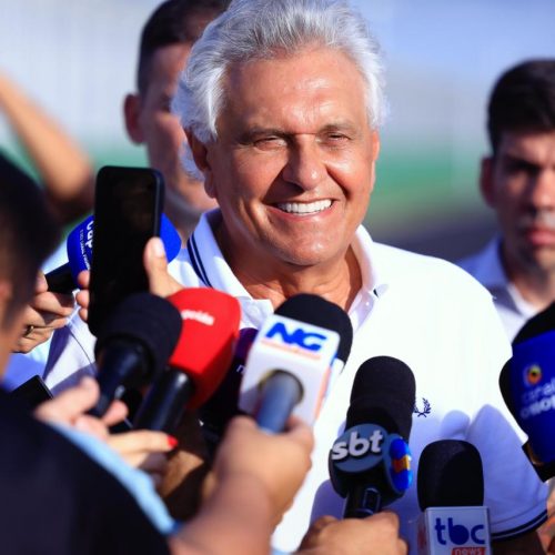 Caiado vistoria ajustes finais no autódromo de Goiânia para MotoGP