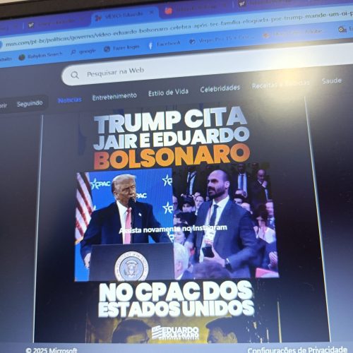 Eduardo Bolsonaro celebra após ter família elogiada por Trump: “Mande um ‘oi’ para seu pai”