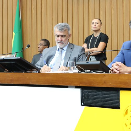 Mesa Diretora da Aleto envia projeto de LDO 2026 para a Comissão deFinanças