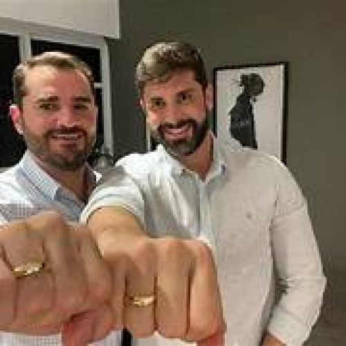 Âncora do Jornal Hoje, da TV Globo, assume relacionamento gay após 5 anos