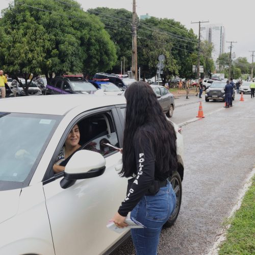 Operação Mulher Segura: forças de segurança realizam blitz educativa de conscientização contra a violência doméstica em Palmas