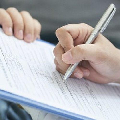 Justiça Eleitoral suspende divulgação de pesquisa e multa instituto Lucro Ativo