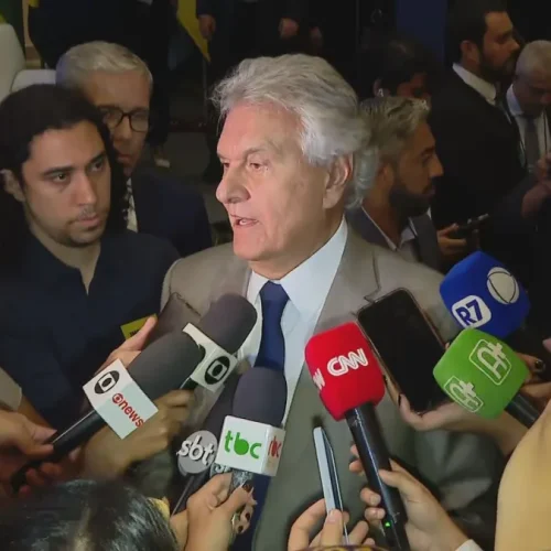 Nota / Caiado:  “Ao direito, o que é do direito. À política, o que é da política” 