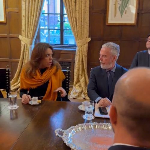 Gracinha Caiado e comitiva apresentam Aprendiz do Futuro ao Embaixador do Brasil no Reino Unido