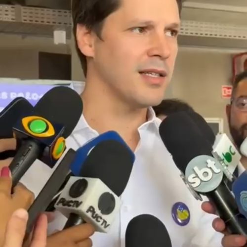 Daniel Vilela lança programa que vai levar mais de 2 mil estudantes e pesquisadores para exterior
