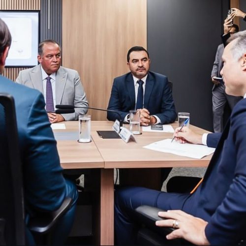 Senador Eduardo Gomes defende traçado original da FIOL em reunião com ministro dos Transportes