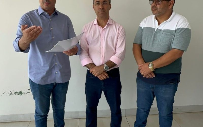 Vicentinho Júnior oficializa liberação de mais de R$ 7 milhões em recursos para municípios do Tocantins