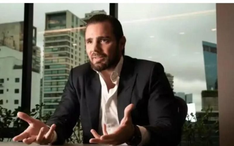 Quem são os deputados que estão no whatsApp de Vorcaro