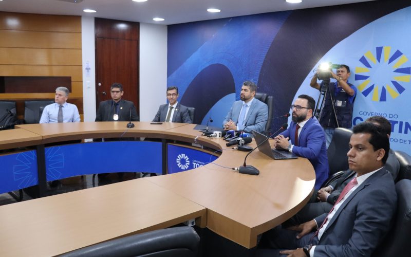 Em coletiva de imprensa, PC apresenta a investigação da prisão de criminoso do Tocantins no Rio de Janeiro