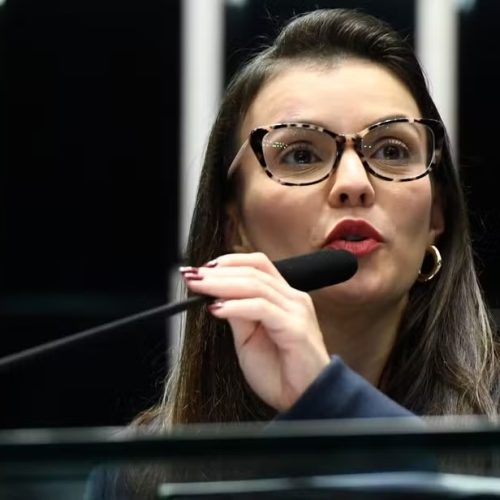 Deputada federal denuncia que foi agredida pelo ex-marido