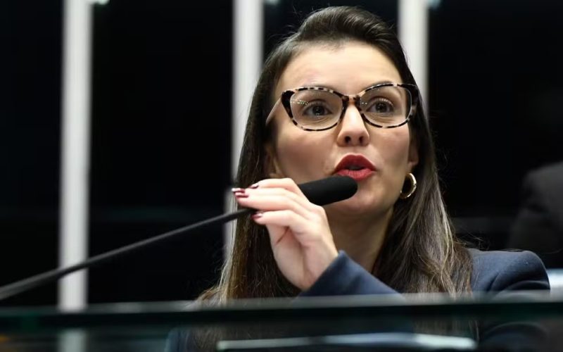 Deputada federal denuncia que foi agredida pelo ex-marido