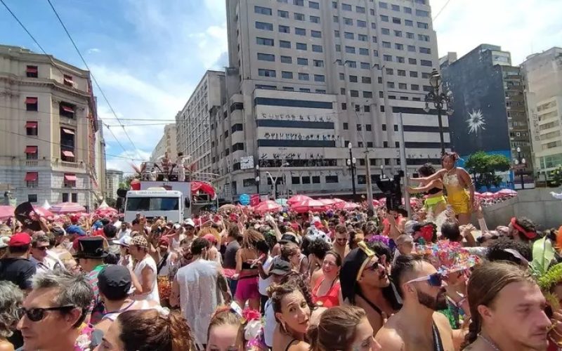 EUA emitem alerta aos cidadãos sobre segurança durante o carnaval no Brasil